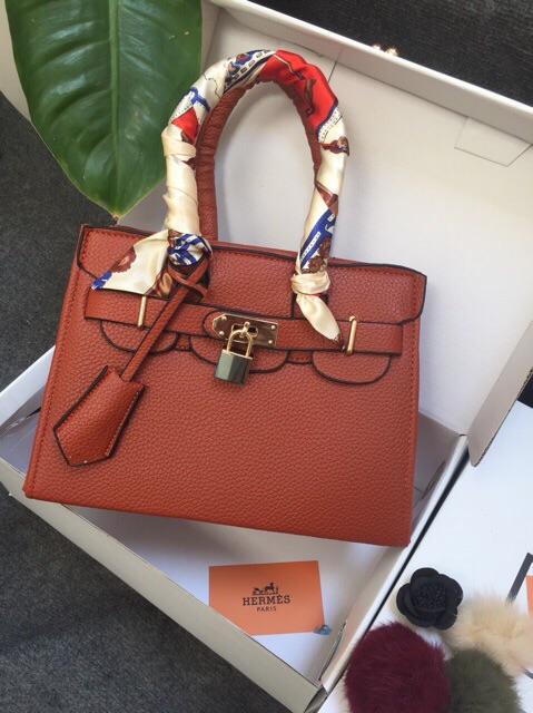 Túi Hai quai kèm khăn và ổ khoá