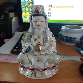 Quan âm bồ tát trắng