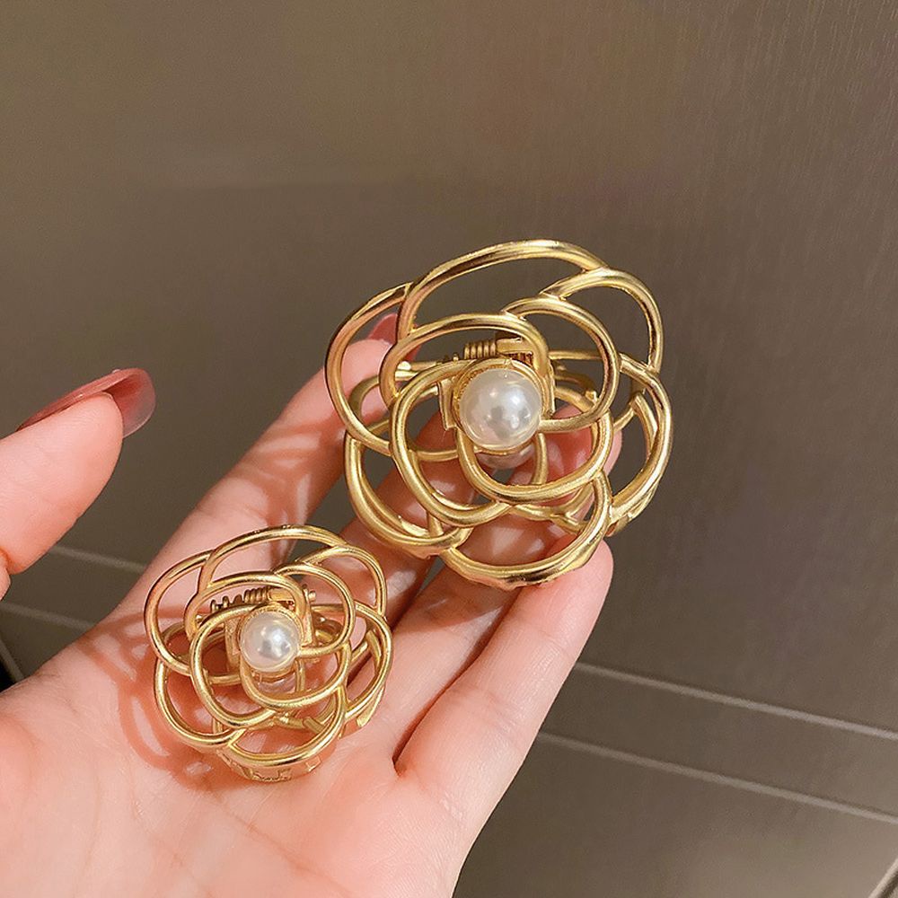 Kẹp tóc hình hoa trà bằng hợp kim đính ngọc trai giả phong cách Hàn Quốc sang trọng