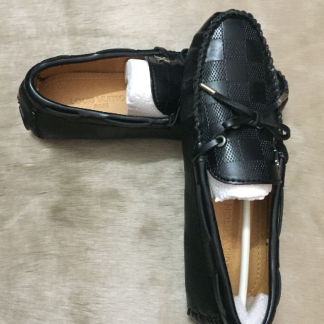shoes store