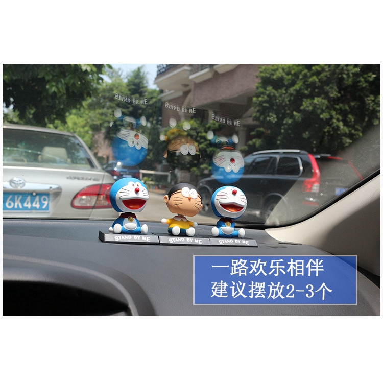 Mô hình doraemon dùng trang trí xe hơi