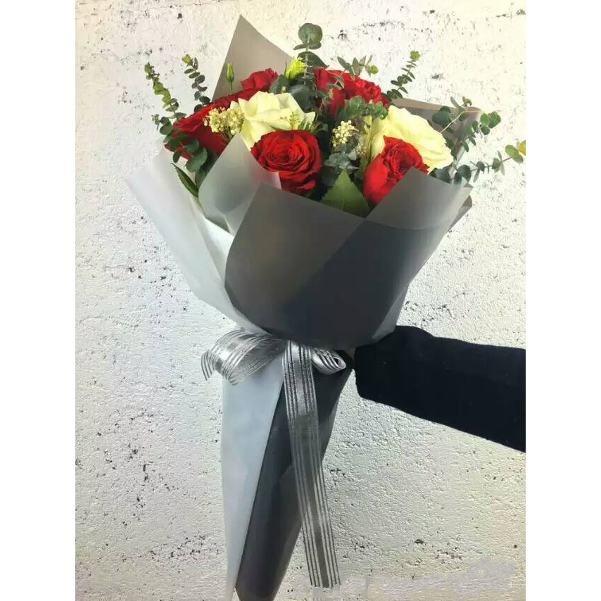 10 tờ giấy kiếng mờ gói hoa kèm 10 nơ rút