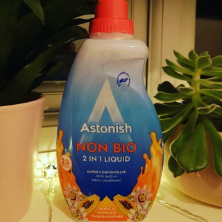 Nước giặt xả Astonish C3380