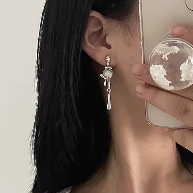 Khuyên Tai Hình Giọt Nước Bằng Kim Loại Phong Cách punk Cổ Điển