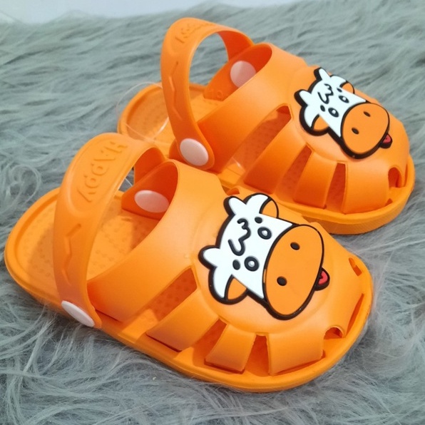 GIÀY SANDAL HÌNH CHÚ BÒ TẬP ĐI CHO BÉ