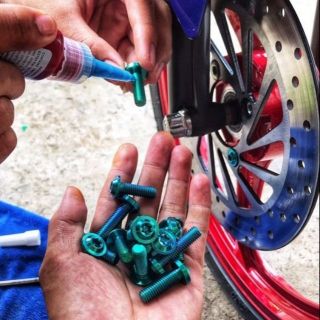 Ốc đĩa GR5 mọi loại xe máy Ốc đĩa titantium GR5 giá 30k/1con