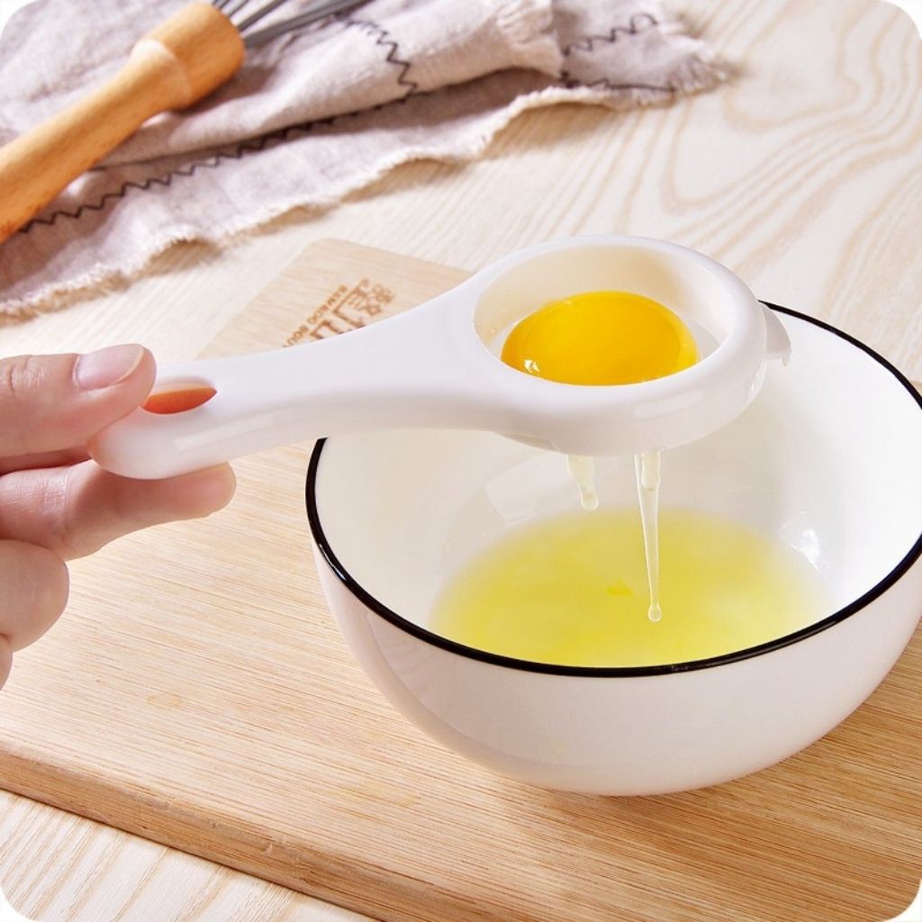Dụng cụ tách lòng đỏ trứng gà trứng vịt tiện lợi dùng để chế biến đồ ăn dặm cho bé