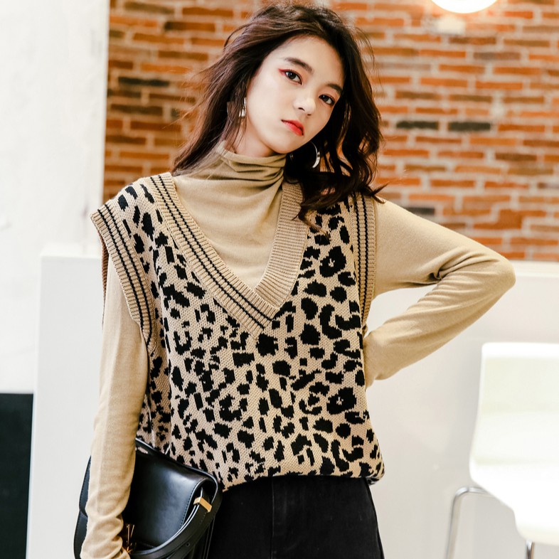 áo gile len, áo gile len hoạ tiết da báo, chất len dày dặn, kiểu dáng năng động trẻ trung | BigBuy360 - bigbuy360.vn