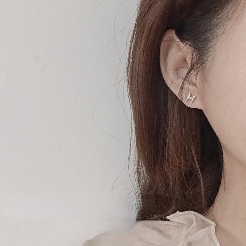 Khuyên Tai Chữ H Đính Đá Sang Trọng Cho Nữ