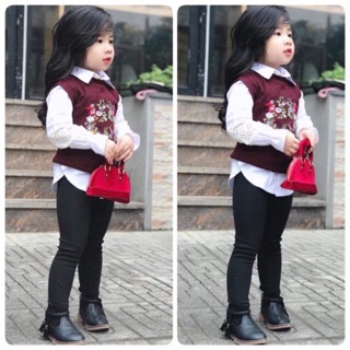 Set đồ gồm áo sơmi, gile len, quần legging chỉ 165k