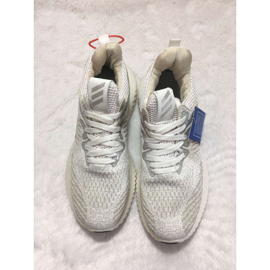 Giày thể thao cột giả dây lẻ size 40-SALE