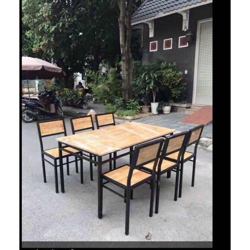 bàn ghế nhà hàng