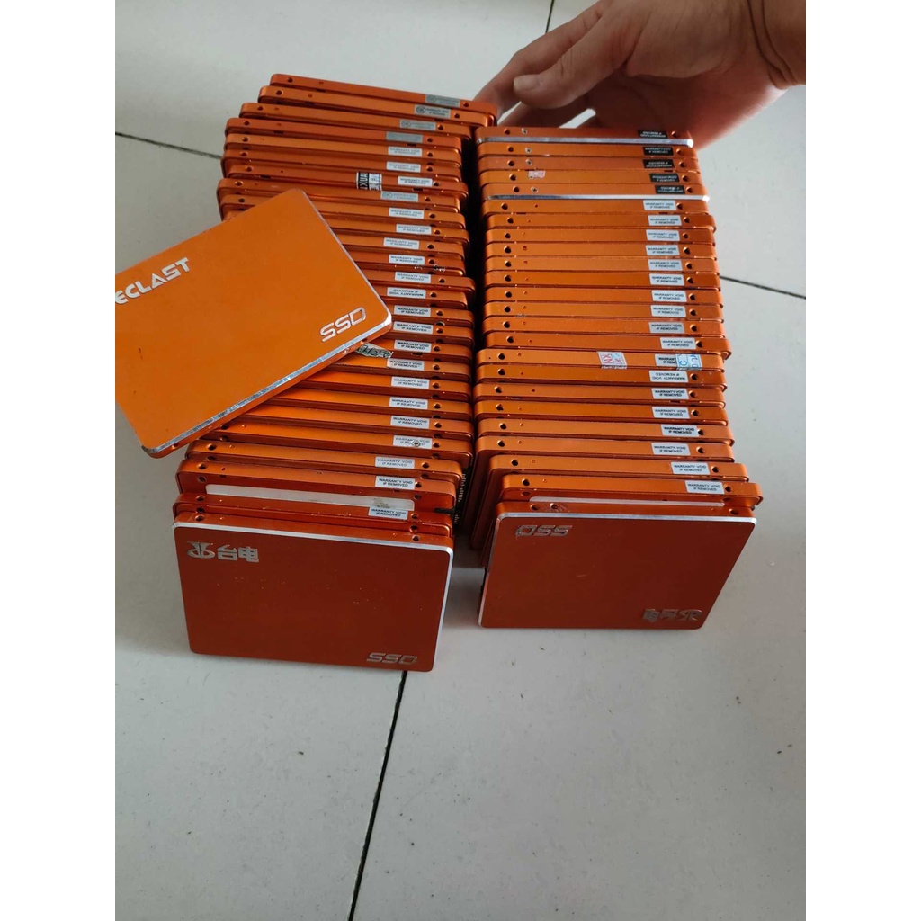 SSD 128Gb WD, Colorful... qua sử dụng còn mới 99%