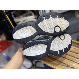 GIÀY NIKE AIR MONARCH
