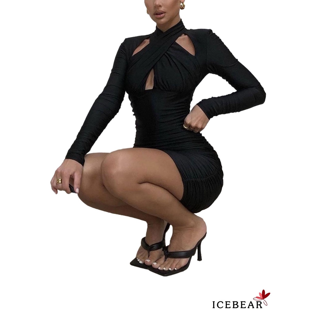 Đầm Tay Dài Màu Đen Trơn Thiết Kế Khoét Cổ Quyến Rũ