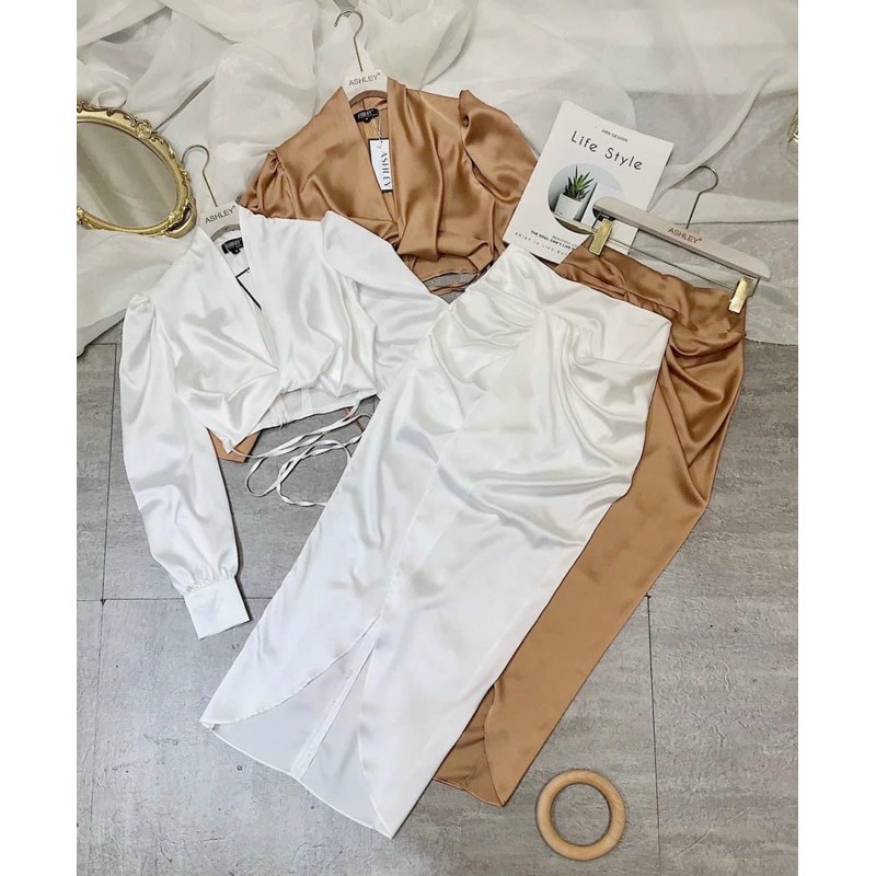 Set áo tay bồng và chân váy xẻ tà