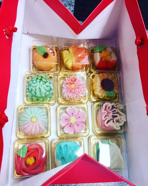 Set 6 Bánh Trung Thu Wagashi Truyền Thống Nhật Bản