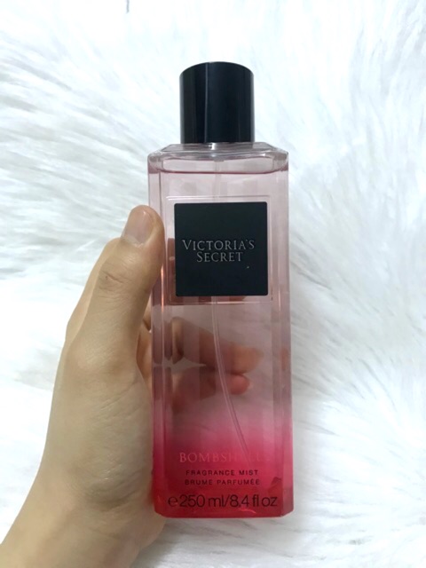 Xịt thơm toàn thân Victoria's Secret Fragrance Mist vuông 250ml