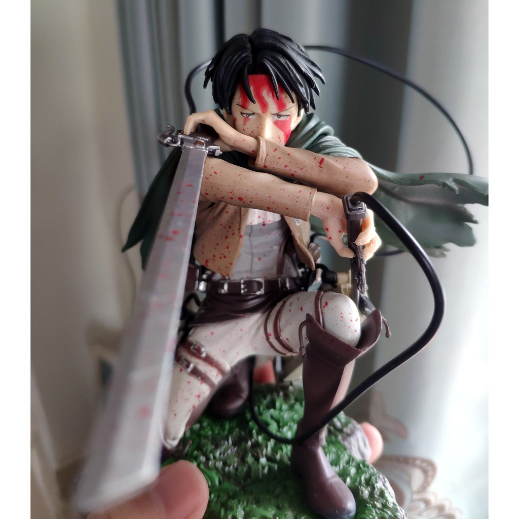 Tượng Mô hình figure nhân vật Levi Ackerman trong attack on titan đại chiến người khổng lồ anime Shingeki No Kyojin fig