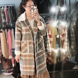 Áo dạ dáng dài cổ lông