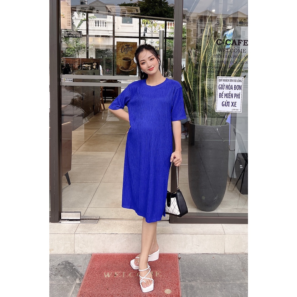 Đầm bầu suông xuống phố xinh xắn