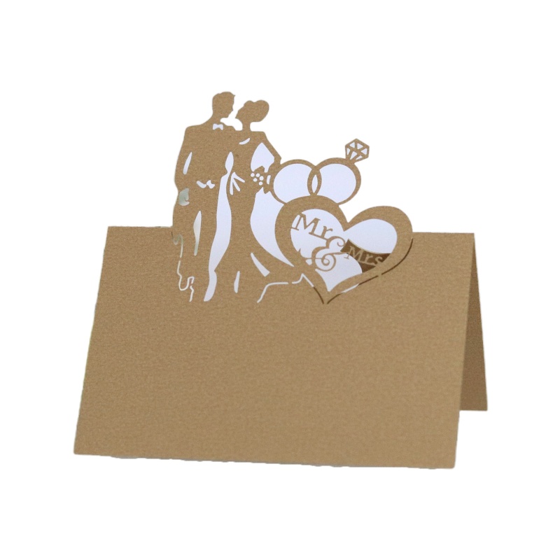 Thẻ Tên Để Bàn Tiệc Cưới Hình Trái Tim Phong Cách kiss MRS