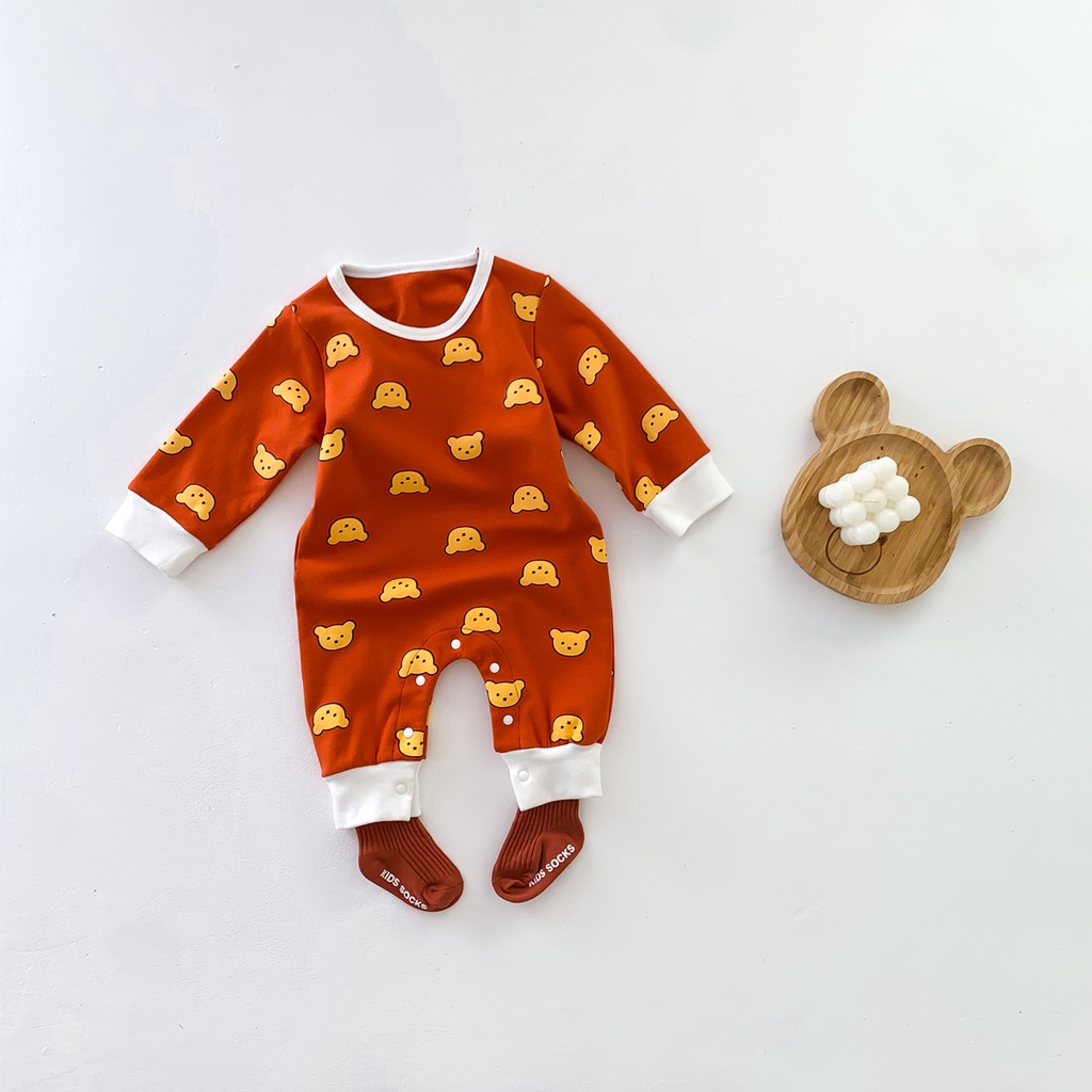 Bộ áo liền quần dài tay in hình gấu dễ thương cho trẻ sơ sinh