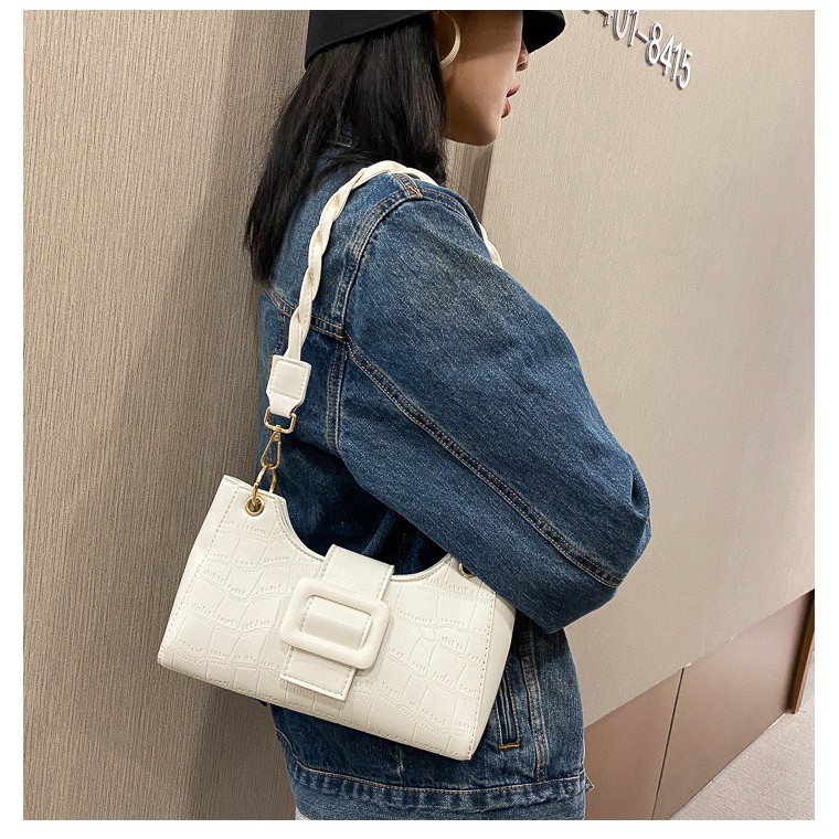 Túi Xách Nữ ❤️FREESHIP❤️ Túi Xách dáng dài kẹp nách dây đan chéo phối móc cài điệu đà xinh xắn mã 2097 | BigBuy360 - bigbuy360.vn