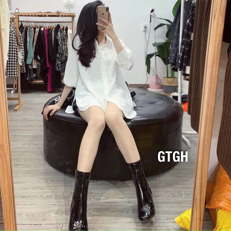 Áo sơ mi form rộng xẻ vạt