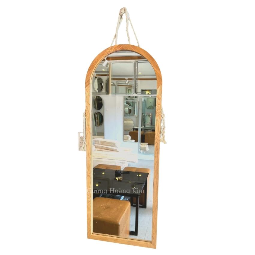 Gương toàn thân khung gỗ treo tường hình mái vòm nịnh dáng chụp quần áo kích thước 45x120cm MIRRORTOCTOC KG0001