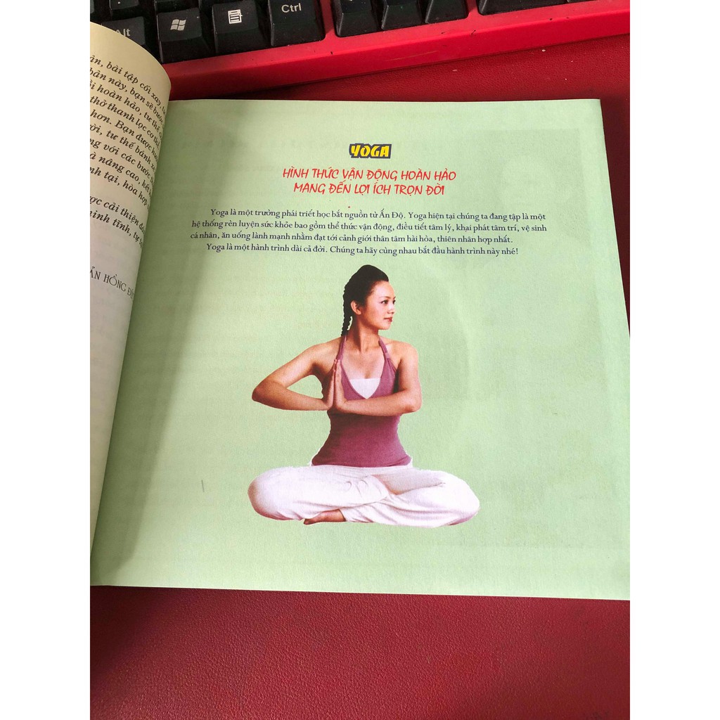SÁCH - Yoga Cho Mọi Người - Yoga Từ Đơn Giản Đến Phức Tạp (TẶNG KÈM ĐĨA DVD) Gigabook