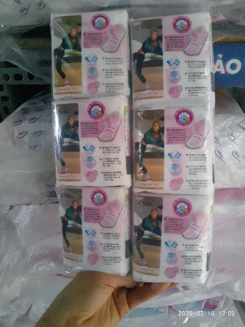 Combo 6 gói băng vệ sinh  Diana sensi mỏng  cánh/mỏng ko 8 miếng