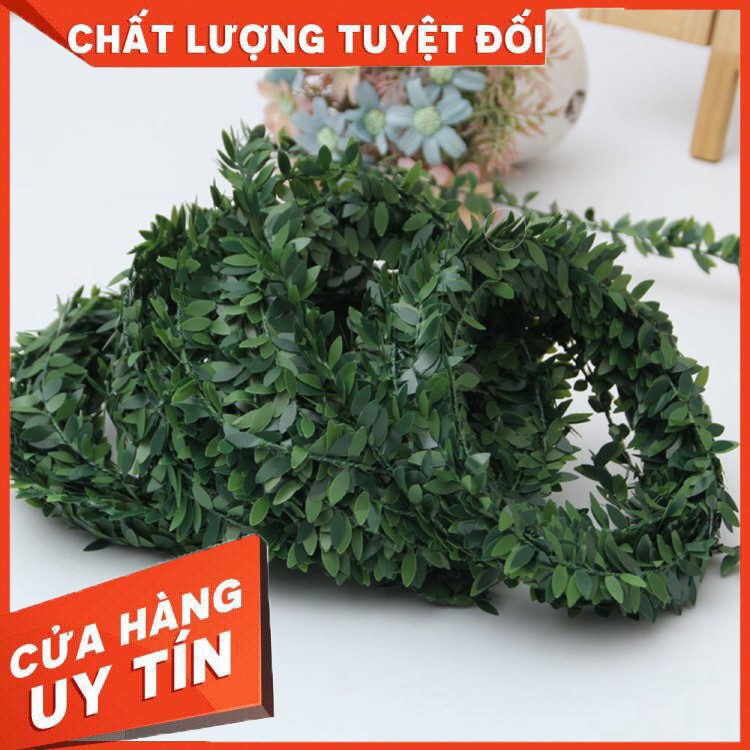 Dây lá cây giả bằng lụa kích thước 7.5m-trang trí giáng sinh, phụ kiện noel, chụp ảnh năm mới