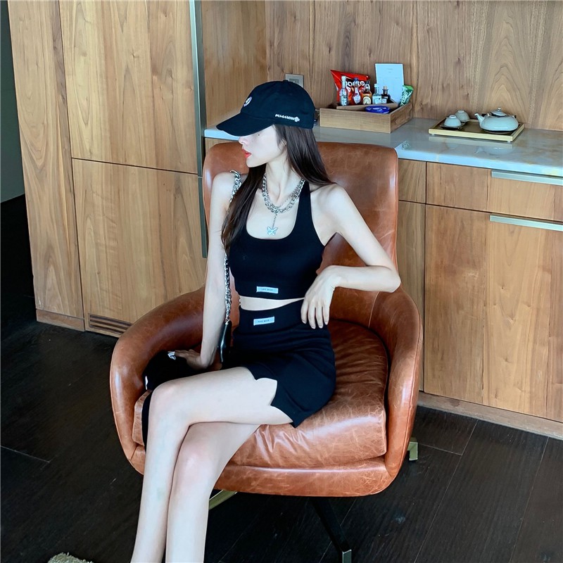 Áo Cổ Yếm Hở Eo + Chân Váy Ôm Dáng Thời Trang Cho Nữ