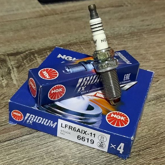 Cắm NGK LFR6AIX-11 Spark 6619 1 Đầu Cho Xe Toyota Fortuner Vigo 2.7 VVti Innova Mirage Attrage pxa2