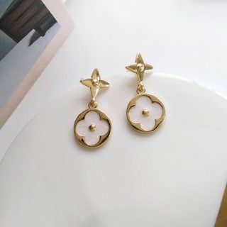 Khuyên tai hiệu Lv hoa