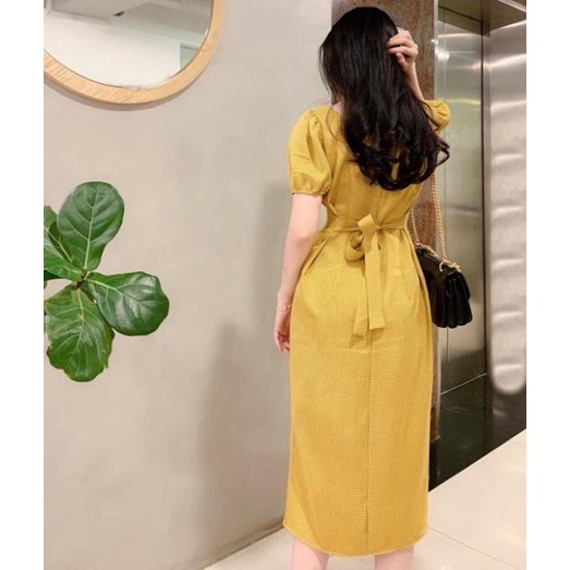 X2 váy caro cổ vuông cột nơ thắt eo sau lưng Đầm công sở xẻ tà đính nút bọc vàng hồng thanh lịch hàng thiết kế