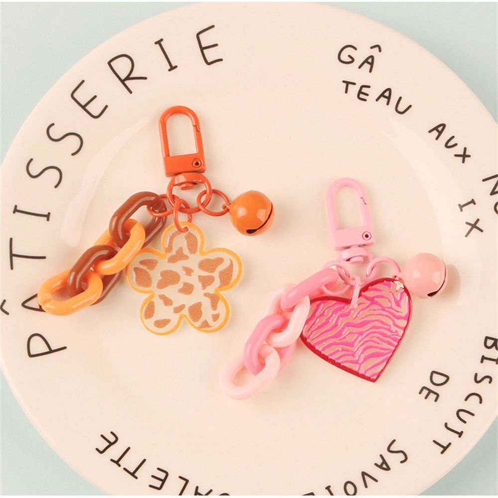 Móc chìa khóa hình trái tim nhiều màu sắc đáng yêu bắt mắt