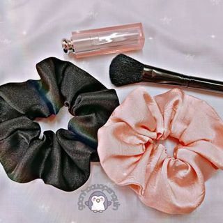 Scrunchies (Dây buộc tóc)