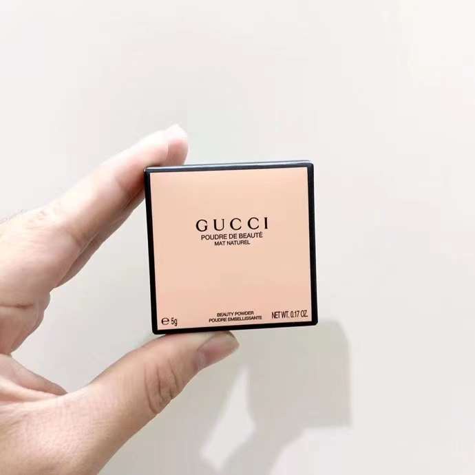 Phấn Phủ Dạng Bột Lì Hoa Hồng Mật Ong gucci 5g