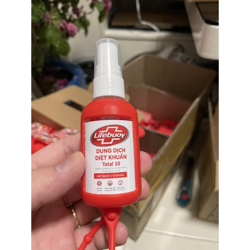 Chai xịt diệt khuẩn Lifebuoy Bảo vệ vượt trội 10 50ML (gắn vừa vỏ phiên bản Tết) | BigBuy360 - bigbuy360.vn