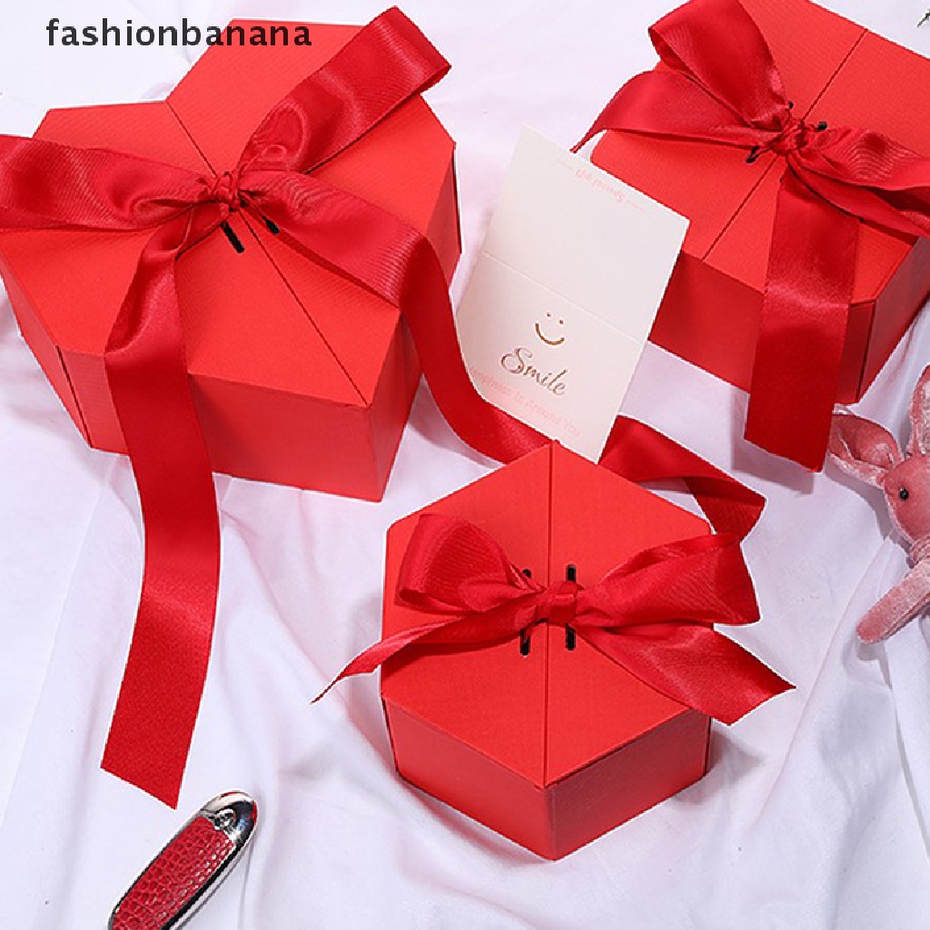 1 Hộp Quà Tặng Hình Trái Tim Đỏ