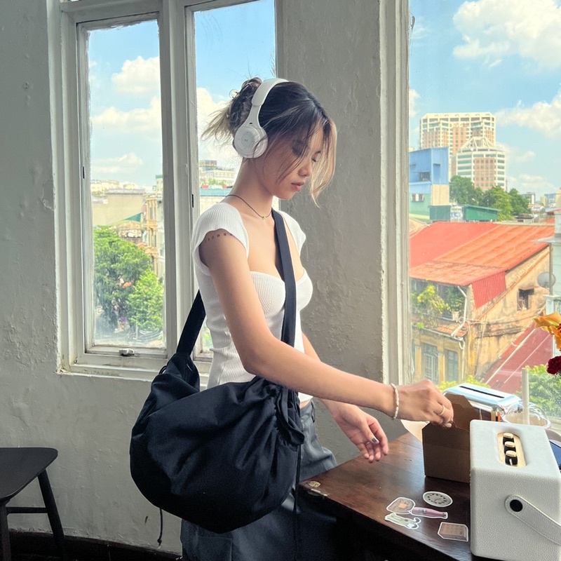 JAMIE BAG - Túi đeo chéo rút dây unisex Poési