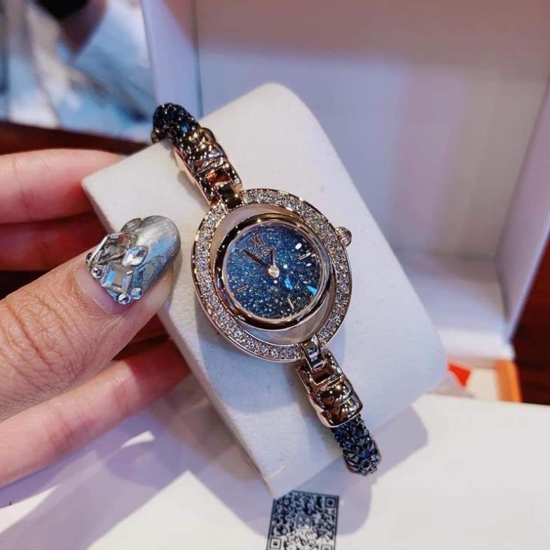 ĐỒNG HỒ NỮ DAVENA DẠNG LẮC DÂY RÚT SIZE 31MM