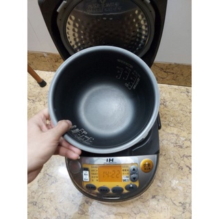 Nồi cơm điện cao tần Zojirushi 1L
