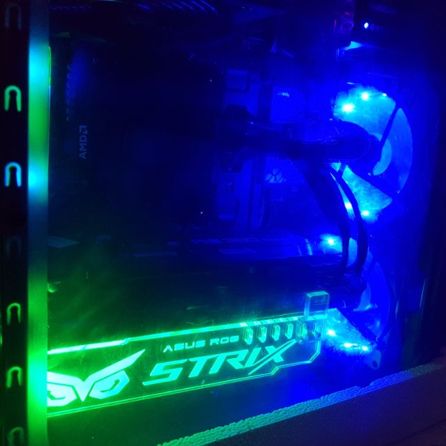 Thùng CPU chuyên game- đồ họa