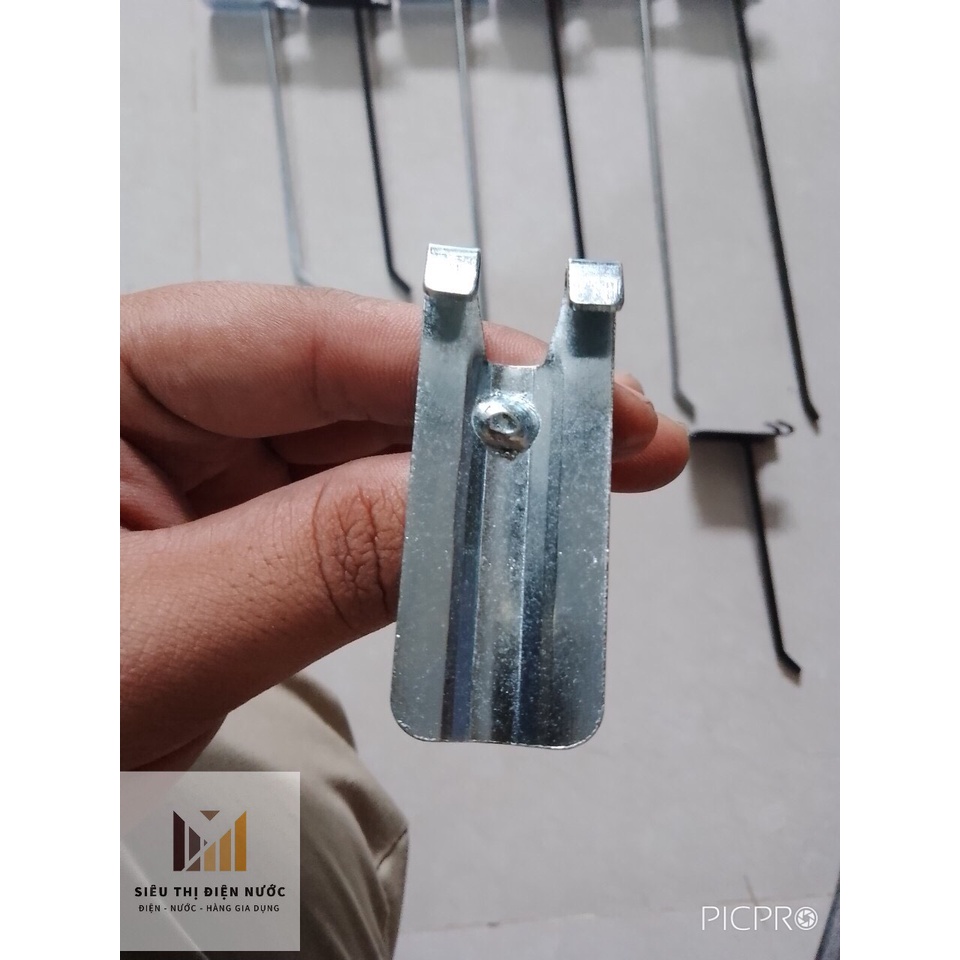 Móc lưới sắt giá rẻ