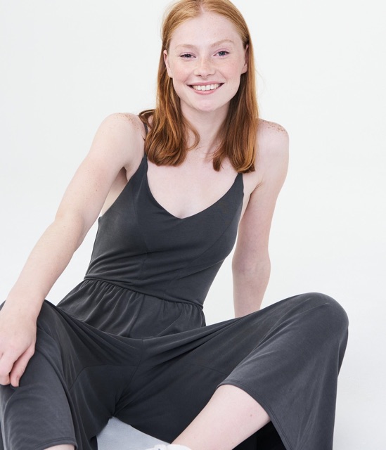 Bộ jumpsuit Aero xuất xịn