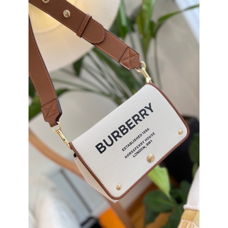 Túi đeo chéo BURBERRY cao cấp 2022
