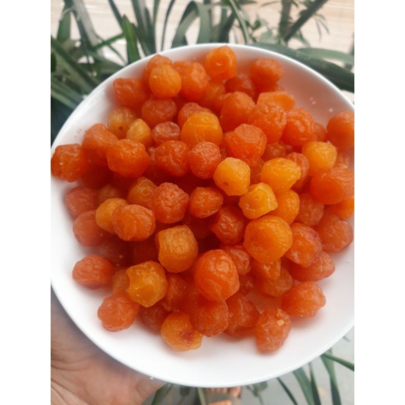 hộp 250gr mơ sữa sấy dẻo chua ngọt đặc sản Đà Lạt